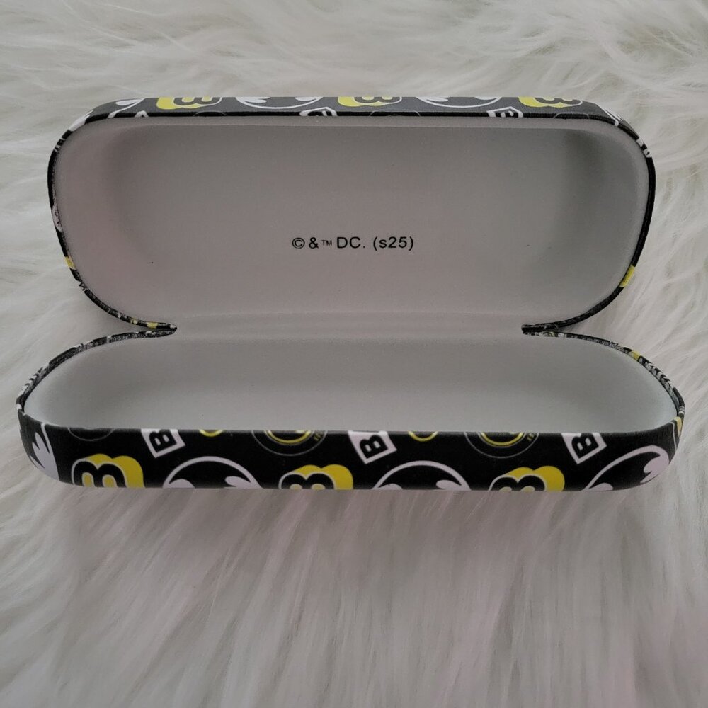 Batman Hard Shell Eyeglasses Case - Picture 3 of 4